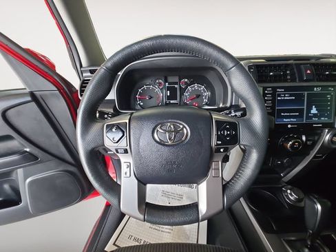 Used 2022 Toyota 4Runner SR5 AWD/4WD image 13
