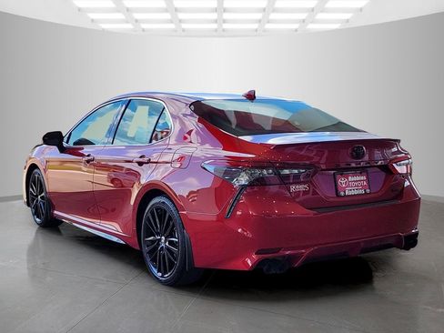 Used 2021 Toyota Camry XSE image 7