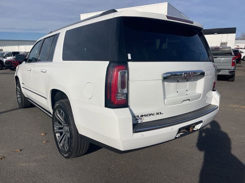 Used 2019 GMC Yukon XL Denali w/ Denali Ultimate Package image 3