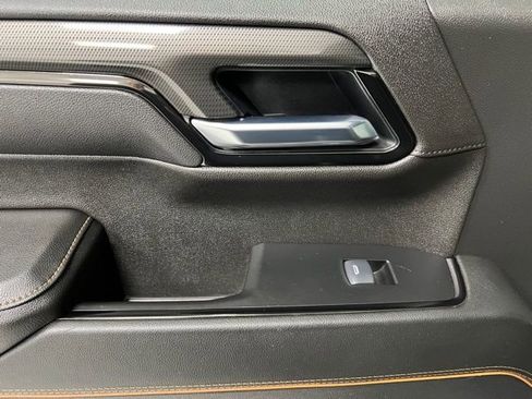 Used 2025 GMC Sierra 1500 AT4 image 44