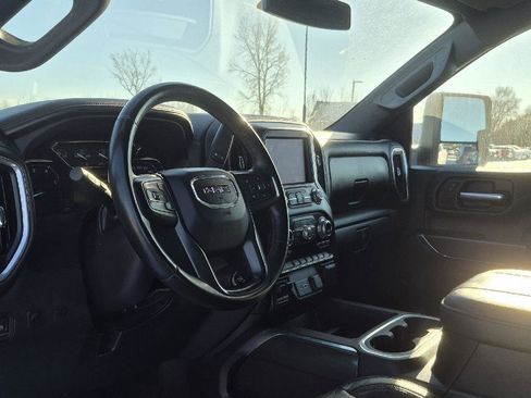 Used 2023 GMC Sierra 2500 AT4 w/ Gooseneck/5TH Wheel Package image 9