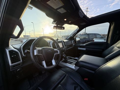 Used 2018 Ford F150 Lariat w/ Equipment Group 502A Luxury image 8