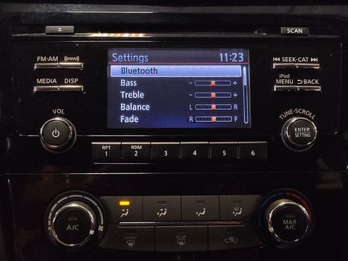 Used 2018 Nissan Rogue Sport S w/ S Appearance Package FWD image 25