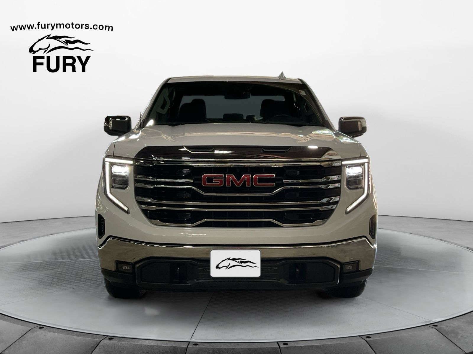 Used 2025 GMC Sierra 1500 SLT AWD/4WD image 9