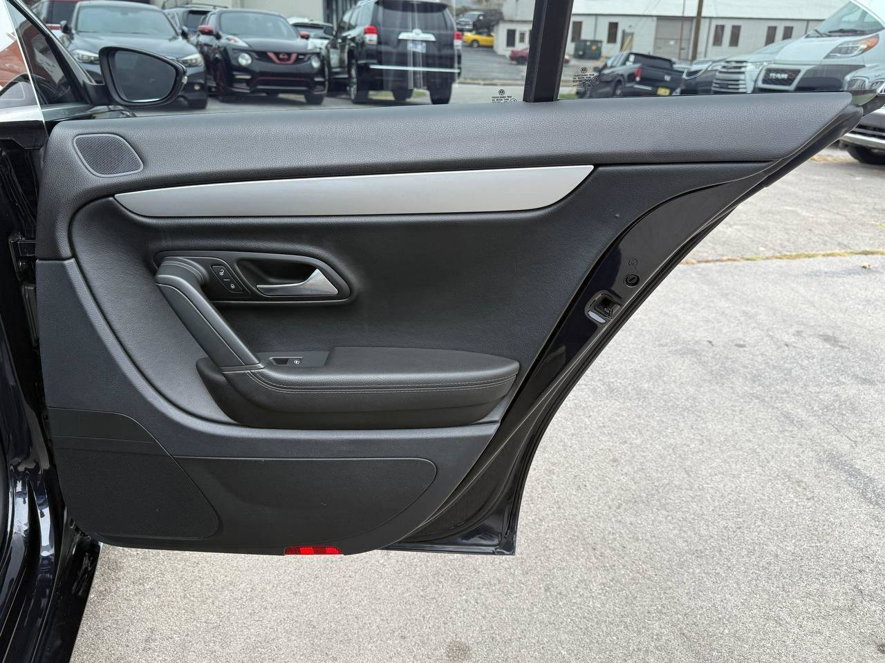 Used 2012 Volkswagen CC Sport FWD image 26