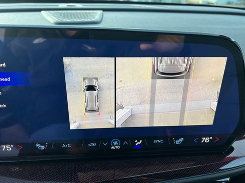 New 2026 Chevrolet Traverse Z71 w/ Enhanced Driving Package image 74