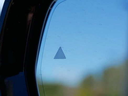 Certified 2025 Jeep Grand Cherokee L Limited w/ Luxury Tech Group II image 23