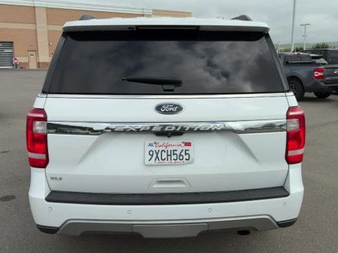 Used 2019 Ford Expedition XLT w/ Equipment Group 202A image 6