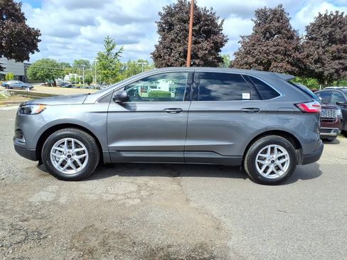 Used 2023 Ford Edge SEL w/ Convenience Package AWD/4WD image 2