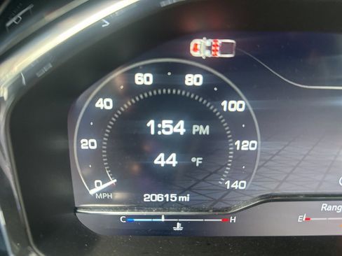 Used 2024 GMC Sierra 1500 Elevation image 16