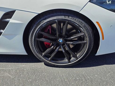 Used 2024 BMW Z4 M40i w/ Premium Package RWD image 9