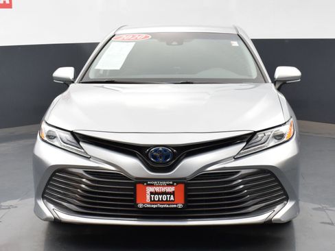 Used 2020 Toyota Camry XLE image 7