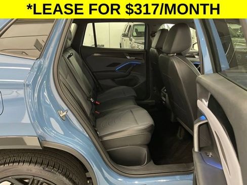 Used 2026 Volkswagen Tiguan SE R-Line AWD/4WD image 10