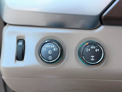 Used 2015 Chevrolet Tahoe LT w/ Luxury Package image 23