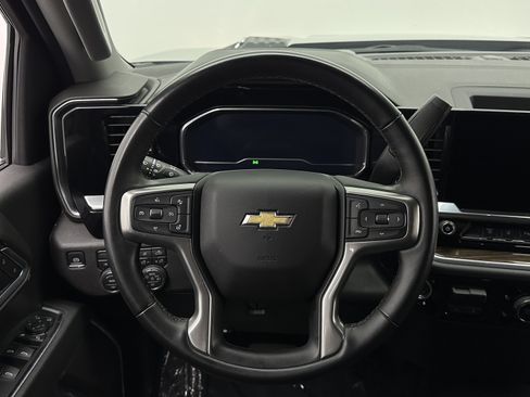 Used 2025 Chevrolet Silverado 2500 LT w/ Safety Package AWD/4WD image 33