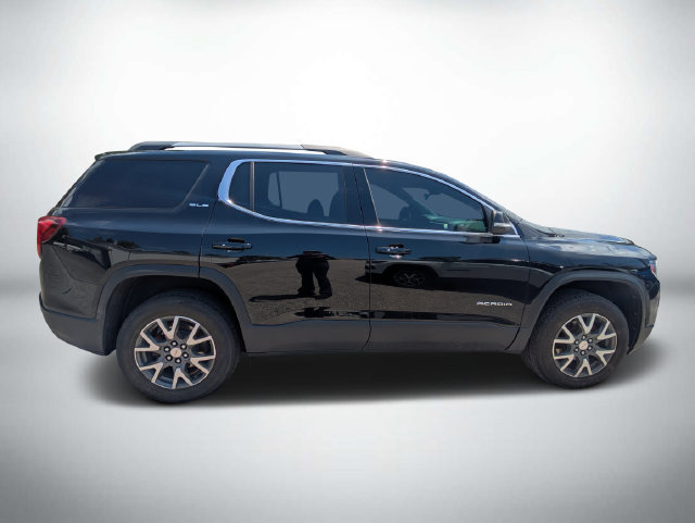 Used 2023 GMC Acadia SLE w/ Driver Convenience Package FWD image 3