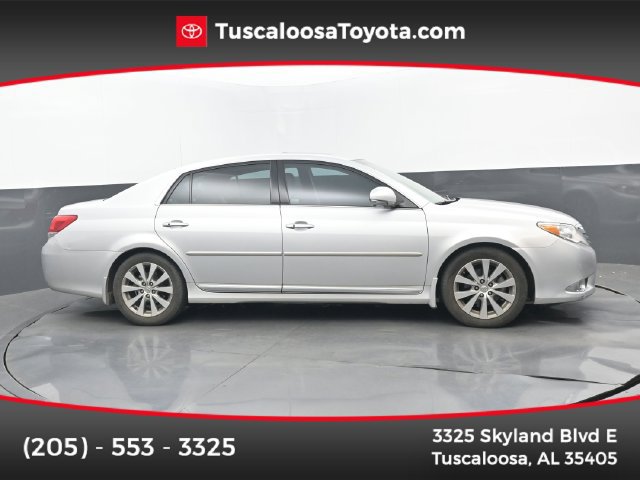 Used 2011 Toyota Avalon Limited FWD image 1