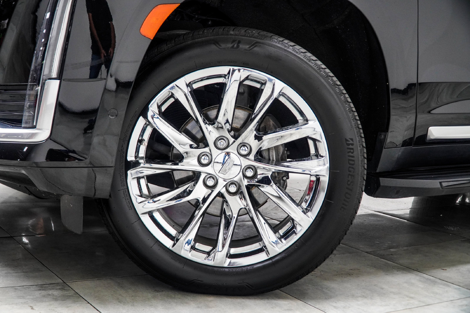 Used 2022 Cadillac Escalade Premium Luxury Platinum w/ LPO, Radiant Package AWD/4WD image 7