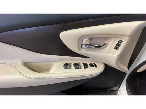 Used 2020 Nissan Murano Platinum w/ Cargo Package image 9