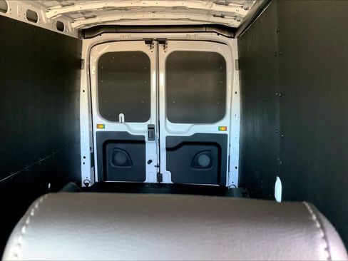 New 2026 Ford Transit 250 148 Medium Roof w/ Load Area Protection Package image 20
