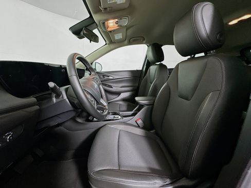 Used 2025 Buick Encore GX Preferred image 13