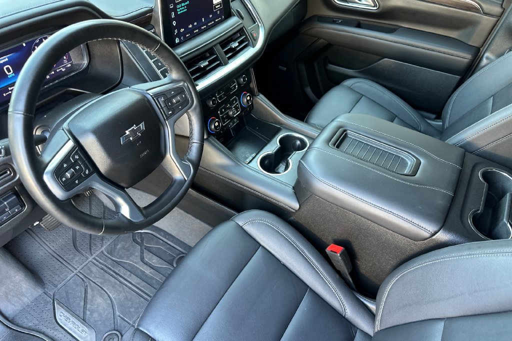 Used 2024 Chevrolet Tahoe Z71 w/ Z71 Off-Road Package AWD/4WD image 12