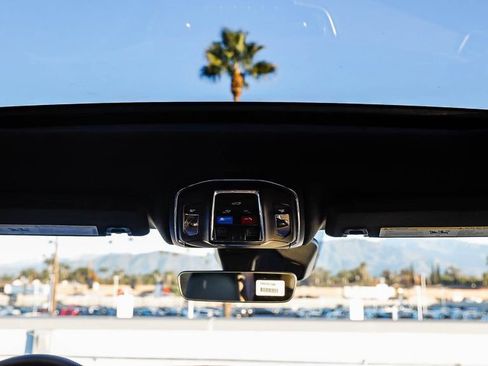 New 2025 Jeep Grand Cherokee Altitude image 17