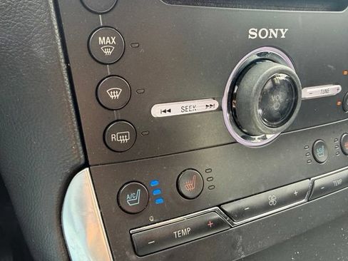 Used 2016 Ford Edge Titanium w/ Equipment Group 301A AWD/4WD image 8