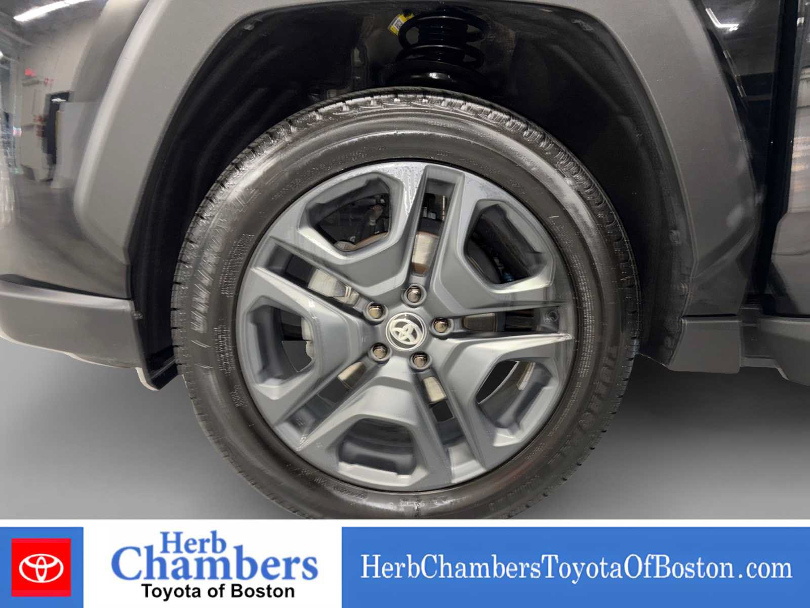 Used 2024 Toyota RAV4 Adventure AWD/4WD image 6