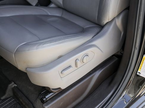 Used 2020 Chevrolet Silverado 1500 LT Trail Boss image 8