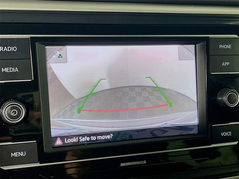 Used 2023 Volkswagen Atlas Cross Sport SE image 13