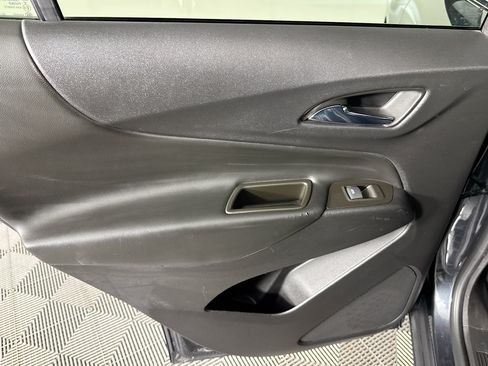 Used 2023 Chevrolet Equinox LT w/ LPO, Floor Liner Package FWD image 44