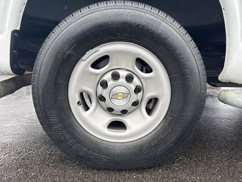 Used 2023 Chevrolet Express 2500 w/ Driver Convenience Package image 24