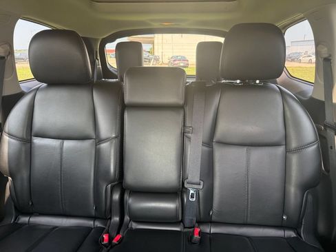 Used 2017 Nissan Pathfinder SL w/ SL Premium Package FWD image 10