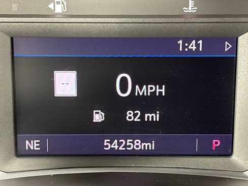 Used 2021 Chevrolet Equinox Premier FWD image 22