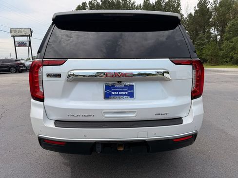 Used 2022 GMC Yukon SLT AWD/4WD image 4