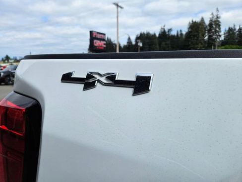 Used 2022 GMC Sierra 3500 Pro w/ Convenience Package AWD/4WD image 11