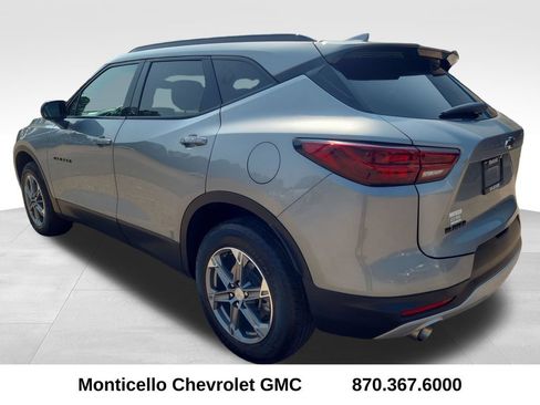 Used 2023 Chevrolet Blazer LT w/ Convenience Package FWD image 6