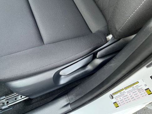 Used 2025 Toyota Corolla LE image 23