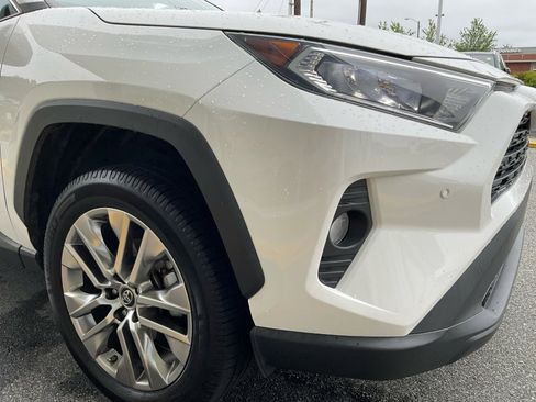 Used 2019 Toyota RAV4 XLE Premium w/ Advanced Technology Package AWD/4WD image 28