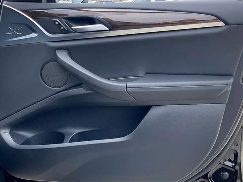 Used 2024 BMW X4 xDrive30i image 27