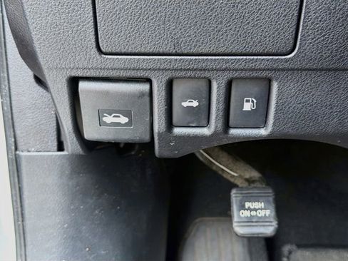 Used 2016 Lexus ES 350 w/ Premium Package w/Wood Trim FWD image 43