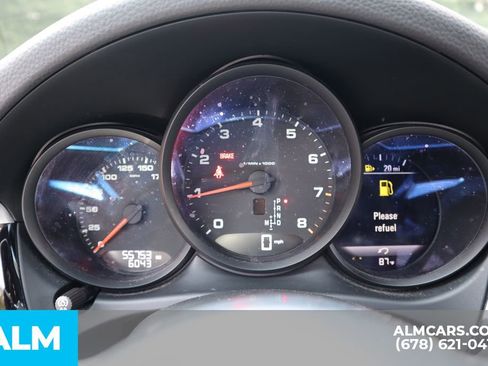 Used 2021 Porsche Macan image 36