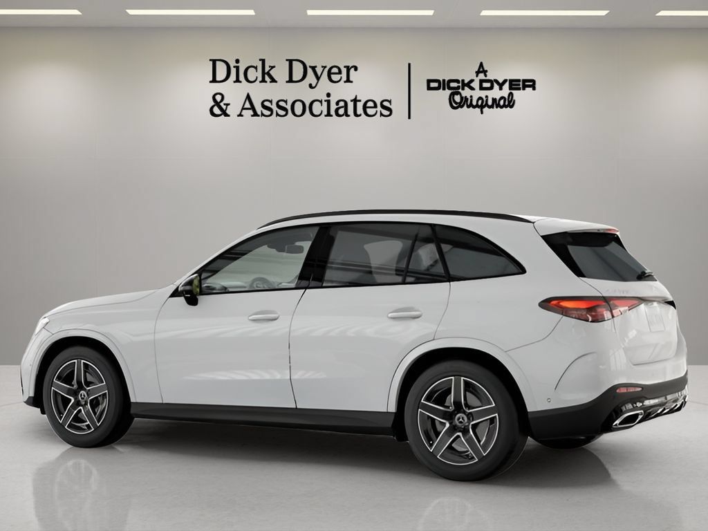 Used 2026 Mercedes-Benz GLC 300 image 23
