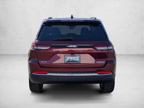 Used 2025 Jeep Grand Cherokee Laredo X w/ Trailer Tow Package AWD/4WD image 7