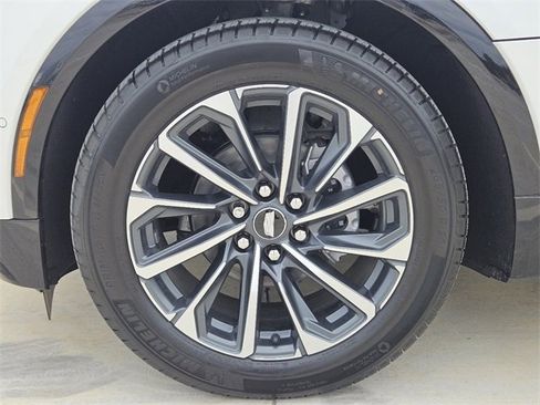 New 2024 Cadillac Lyriq Sport image 8