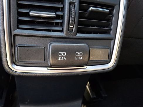 Used 2024 Subaru Forester Premium AWD/4WD image 11