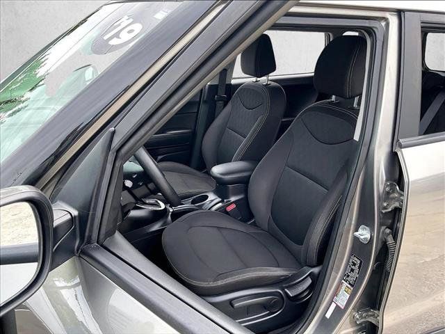 Used 2019 Kia Soul FWD image 27