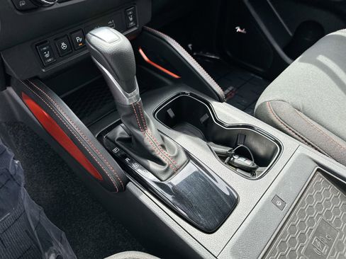 Used 2025 Nissan Frontier PRO-4X w/ Pro Convenience Package image 19