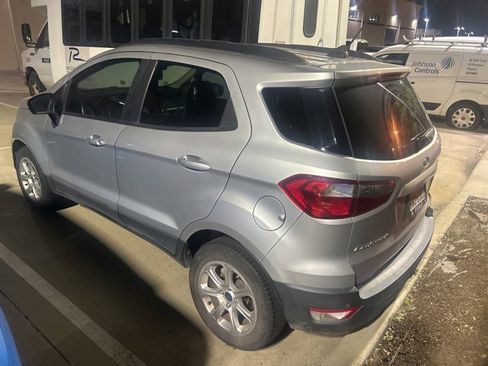 Used 2020 Ford EcoSport SE w/ SE Convenience Package image 4